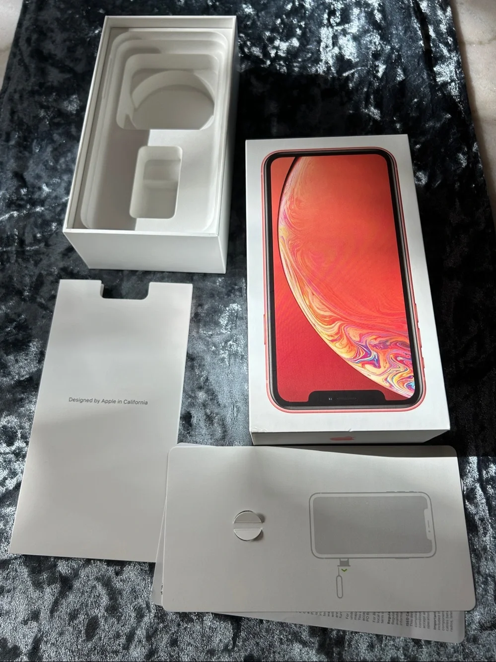 Apple iPhone Xr White Packaging Inserts - Empty Box ONLY- Apple iPhone EMPTY BOX